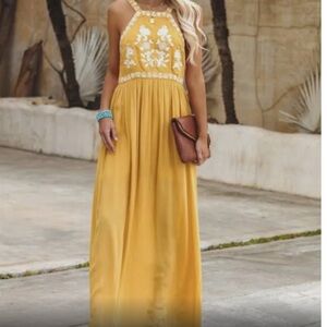 NWT en Crème mustard yellow maxi dress size medium
